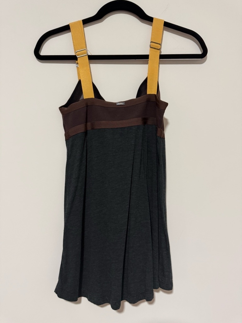 VPL Tank. Size XS. Excellent Condition. - Picture 2 of 5